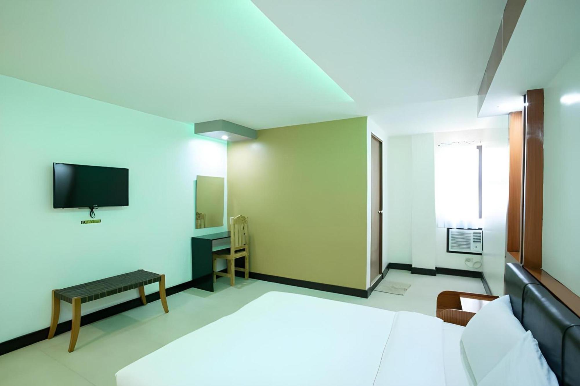 Oyo 195 Ranchotel - Binan Zewnętrze zdjęcie