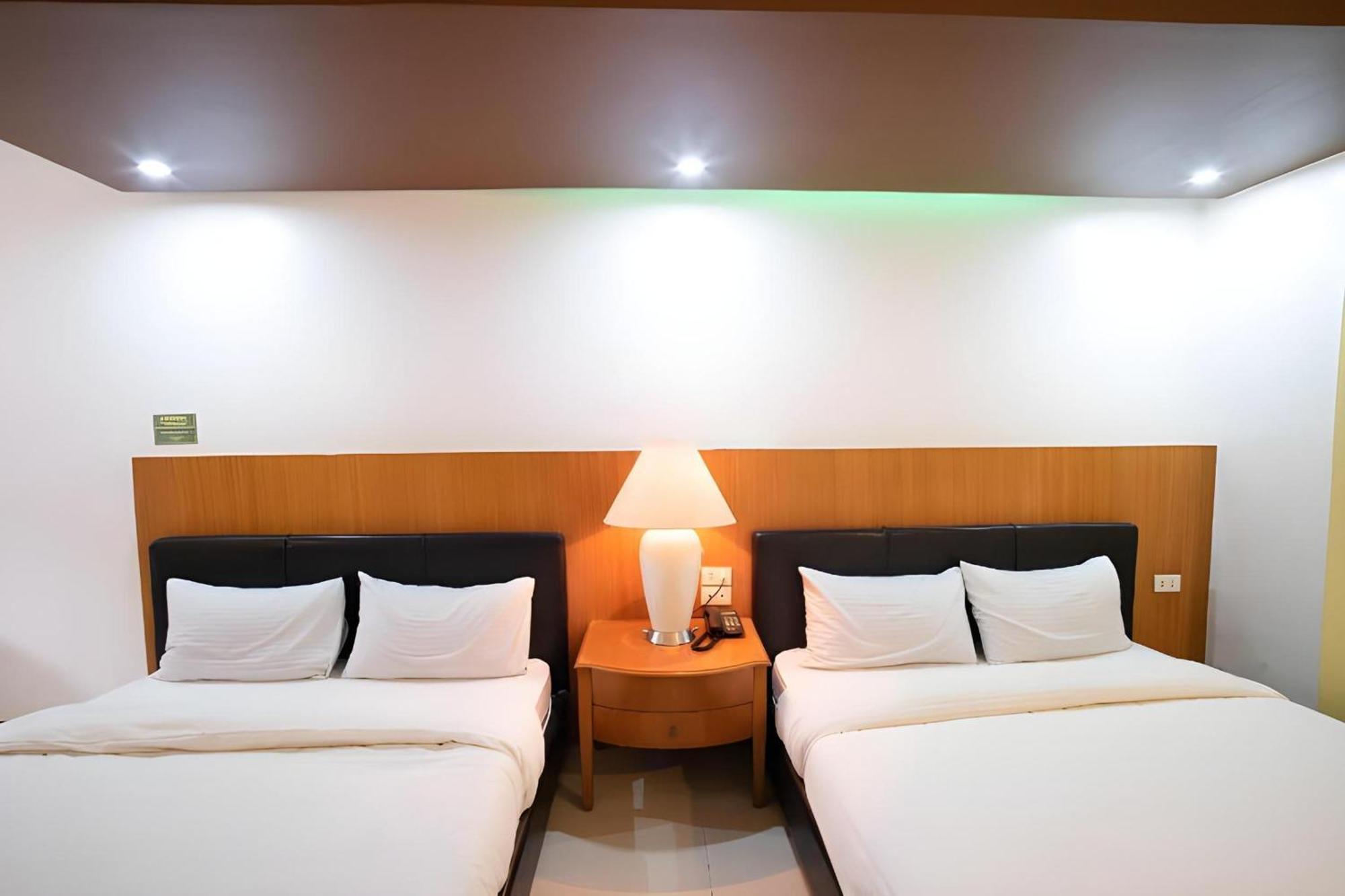 Oyo 195 Ranchotel - Binan Zewnętrze zdjęcie