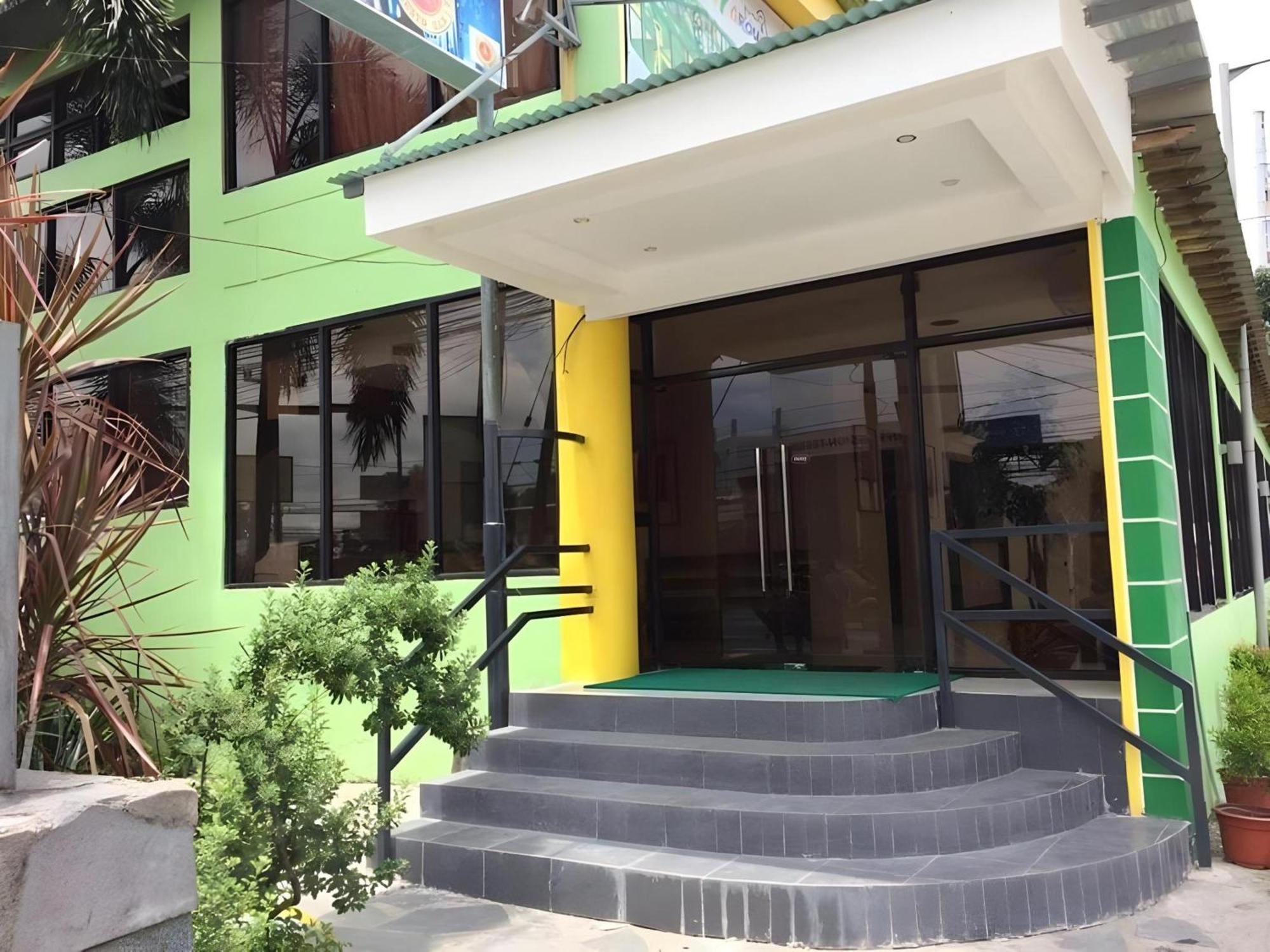 Oyo 195 Ranchotel - Binan Zewnętrze zdjęcie